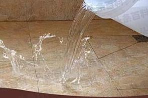 庆云漏水维修 免砸砖防水材料该如何施工